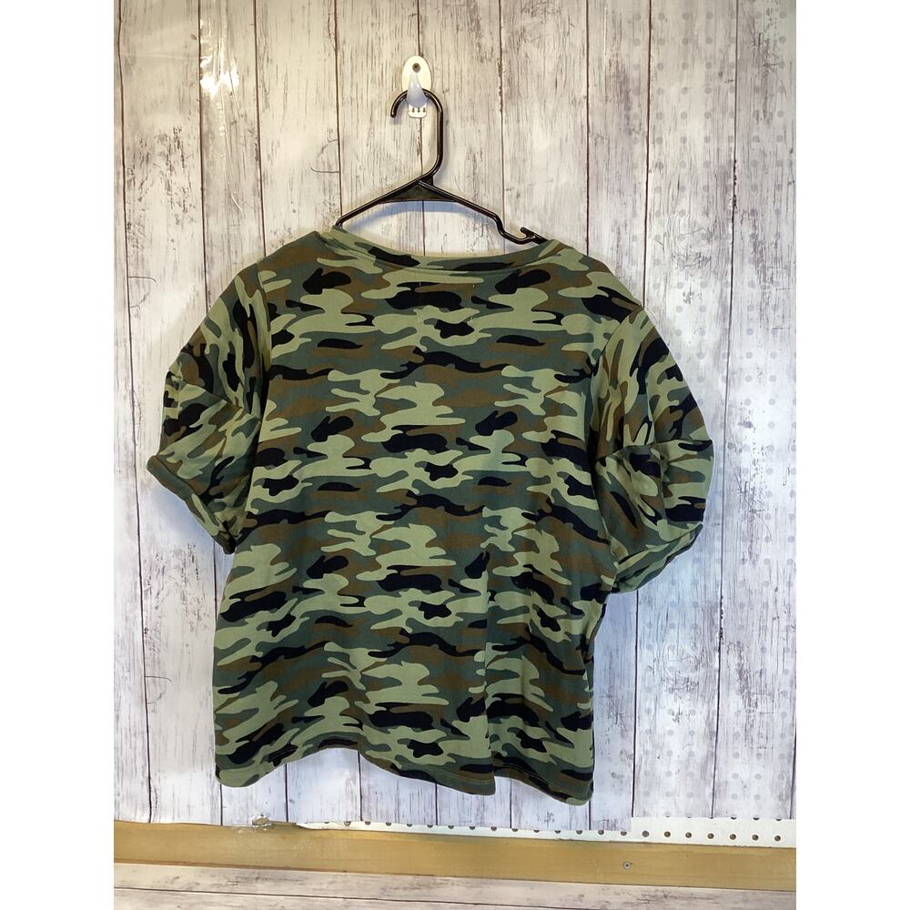 Velvet by Graham & Spencer Men’s Edie Camo Tee Size XL - Picture 2 of 6